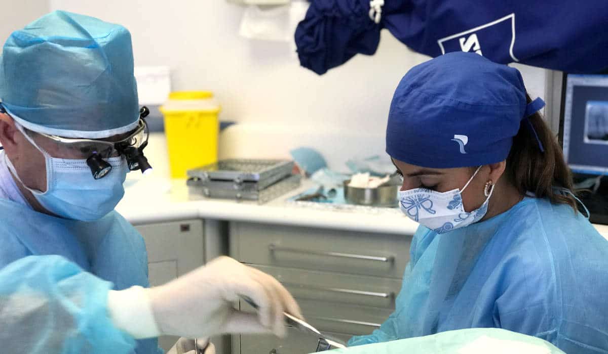 Periodontium. Expertos en cirugía oral