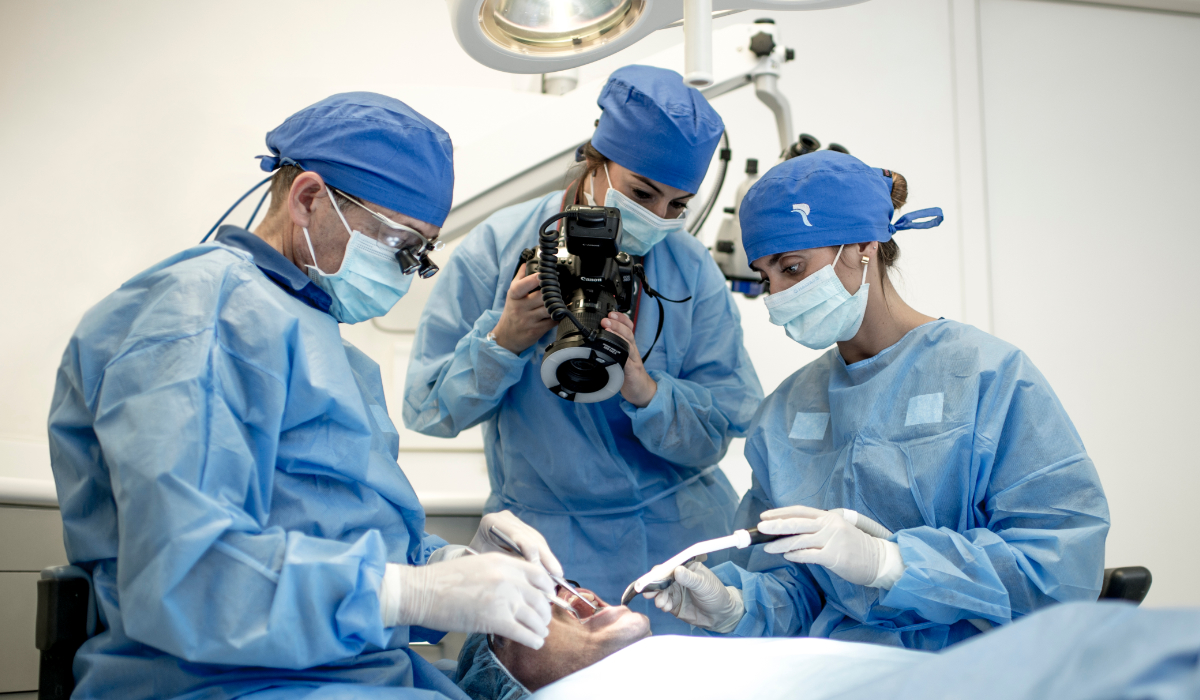 ¿Qué tratamientos abarca la cirugía preprotésica?